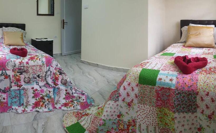 اتاق لوکس, Jordan Tower