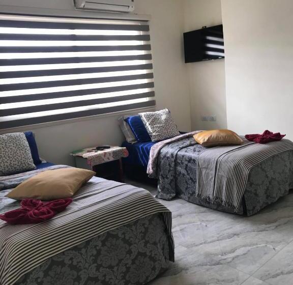 اتاق لوکس, Jordan Tower