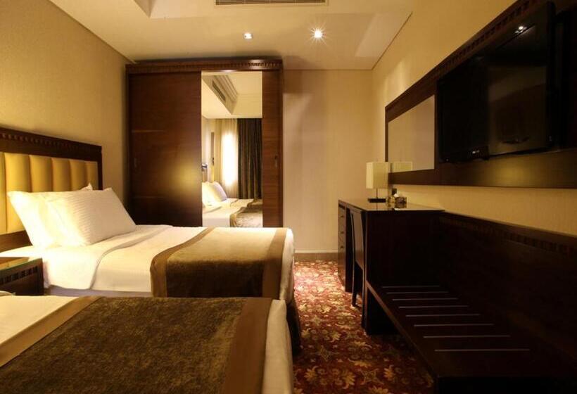 سوئیت خانواده 2 خوابه, Lancaster Suites Raouche