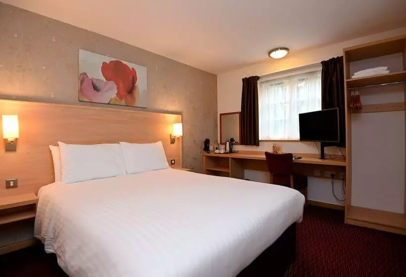 スタンダードルーム, Meadow Farm Redditch By Marstons Inns