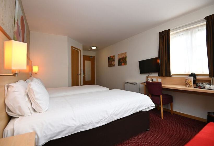 Номер Стандарт, Meadow Farm Redditch By Marstons Inns