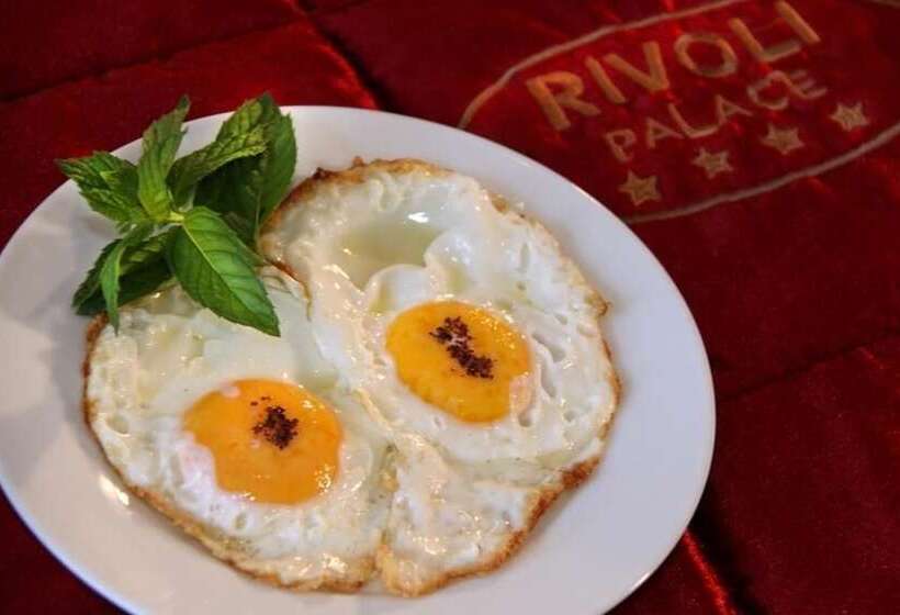 Полулюкс Вид на Город, Rivoli Palace