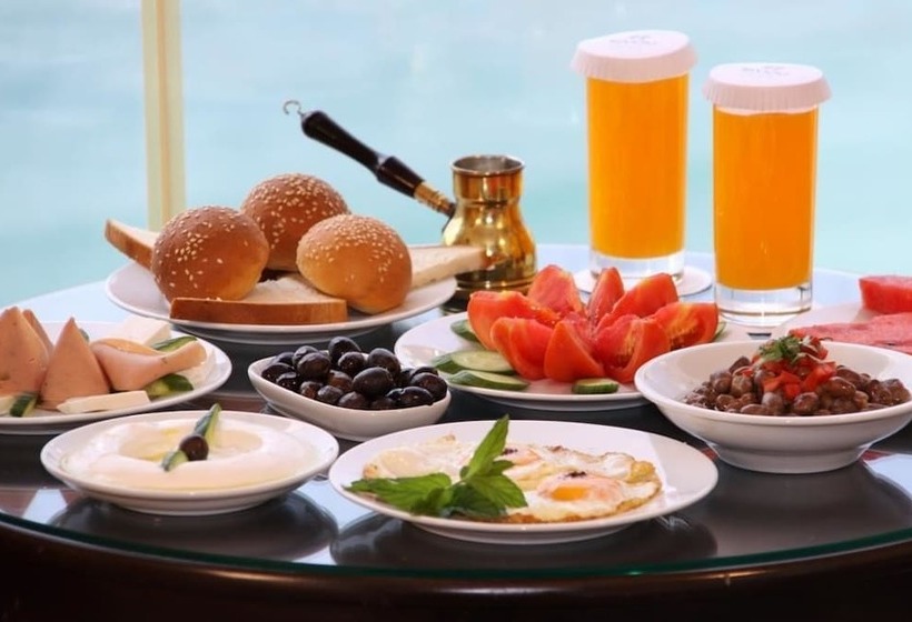 Номер Стандарт Вид на Город, Rivoli Palace