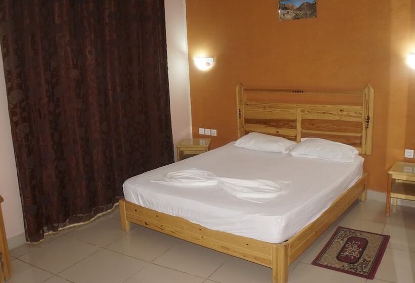 اتاق استاندارد چهار تخته, Résidence El Arich