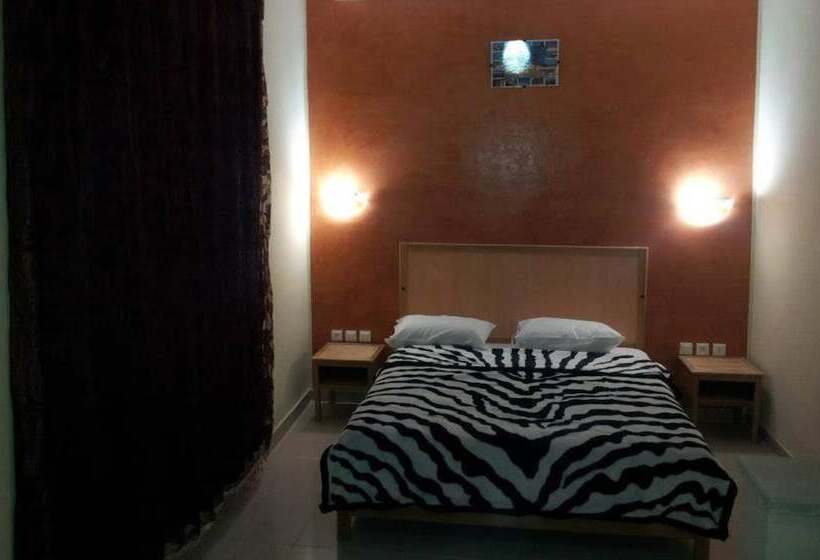 اتاق استاندارد سه نفره, Résidence El Arich