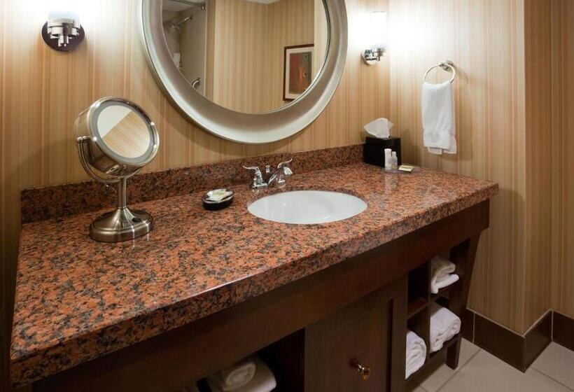 Люкс Кровать Кинг, Sonesta Milwaukee West Wauwatosa