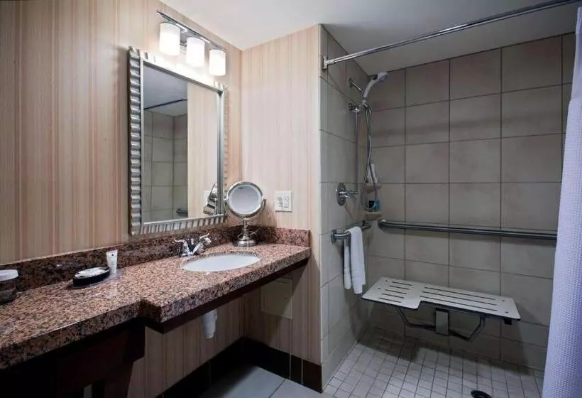 障害者適応デラックスルーム, Sonesta Milwaukee West Wauwatosa