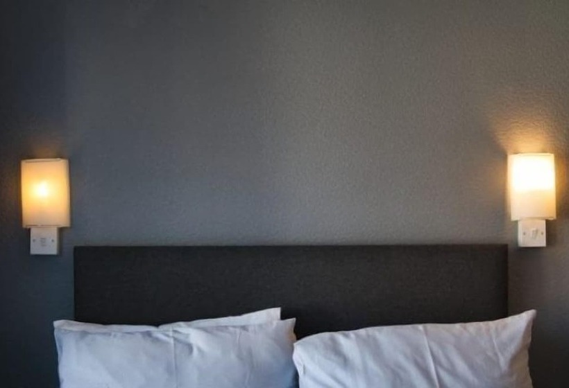 Familjerum, St Weonards