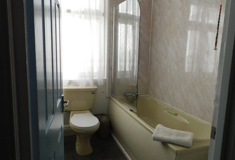 Standard Enkelrum, St Weonards