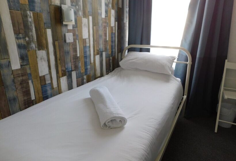 Standard Enkelrum, St Weonards