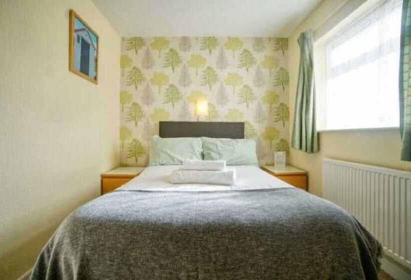 Standardrum, St Weonards