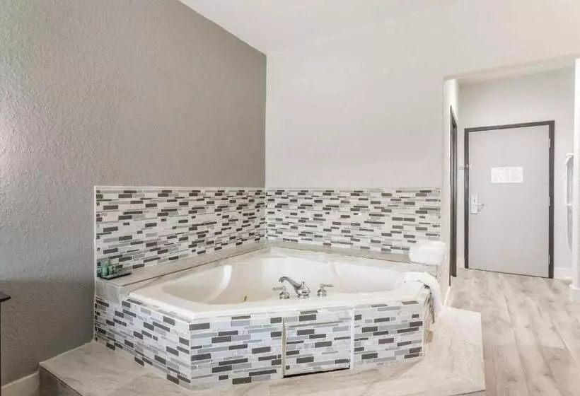 キングサイズベッドのスタンダードルーム, Best Western Texas City I 45