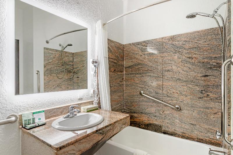장애인을 위한 스탠다드 룸, Best Western Texas City I 45
