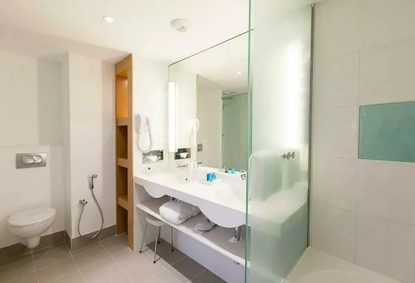 سوییت اجرایی, Novotel Tunis