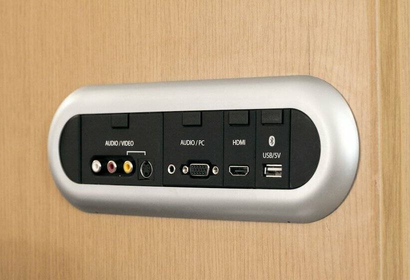 سوییت اجرایی, Novotel Tunis