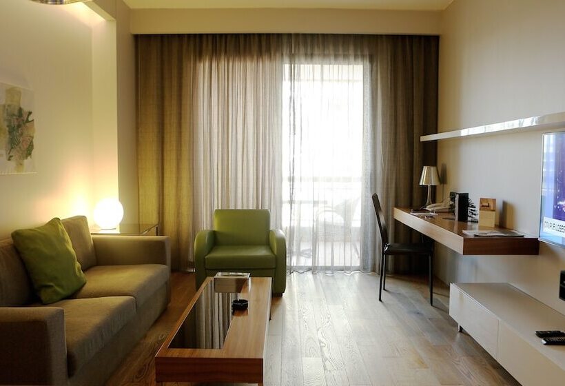 2 Bedroom Superior Room, Parktower Suites