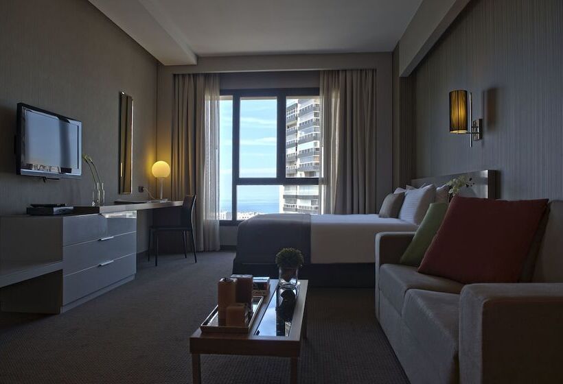 سوییت سوپریور, Parktower Suites