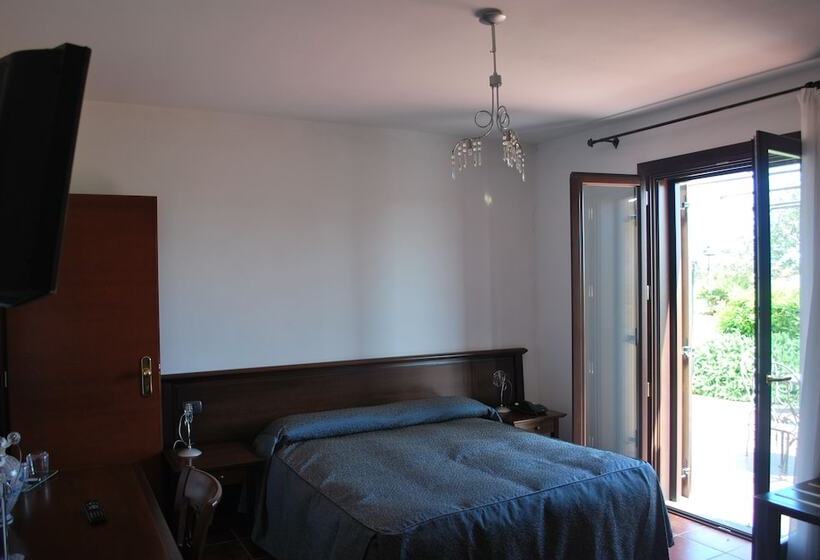 Номер Стандарт Трехместный, Resort La Rosa Dei Venti