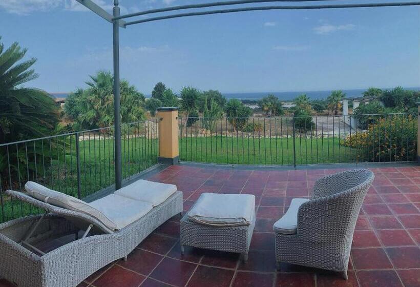 Номер Superior Вид на Море, Resort La Rosa Dei Venti