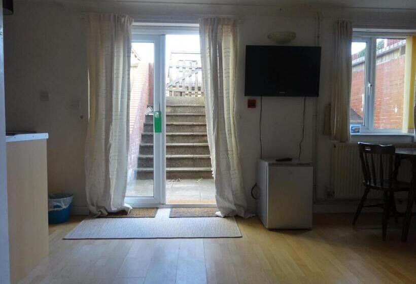 غرفة سوبيريور, Lantern House