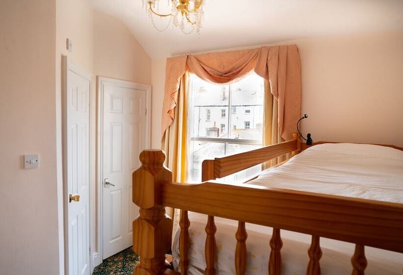 Номер Стандарт, Llandudno Hostel