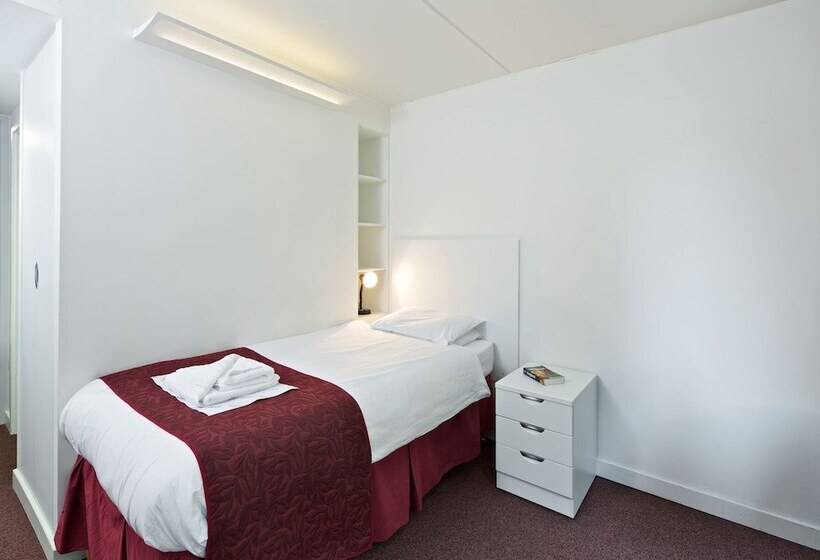 غرفة قياسية فردية, Princes Gardens