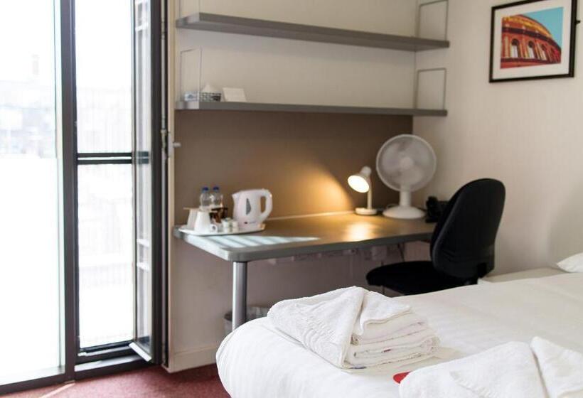 غرفة قياسية, Princes Gardens