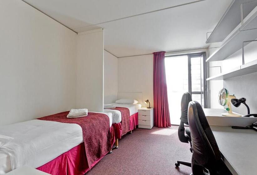 غرفة قياسية, Princes Gardens