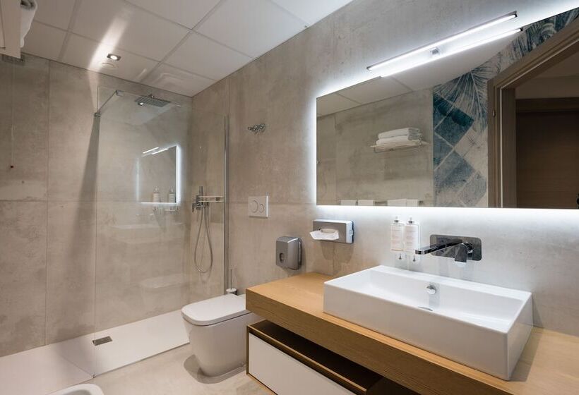 带海景的复工套房, Bibione Palace