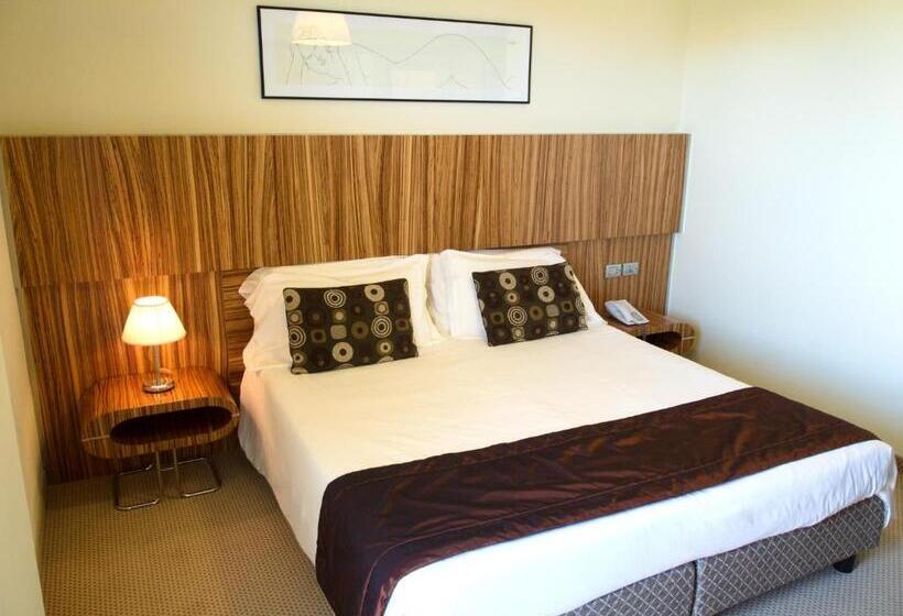 侧面海景标准三人间, Bibione Palace