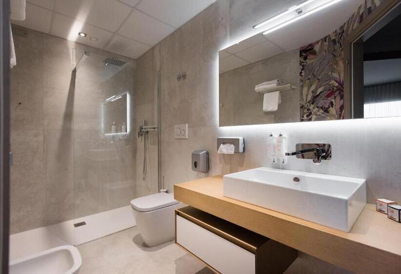 带海景的复工套房, Bibione Palace