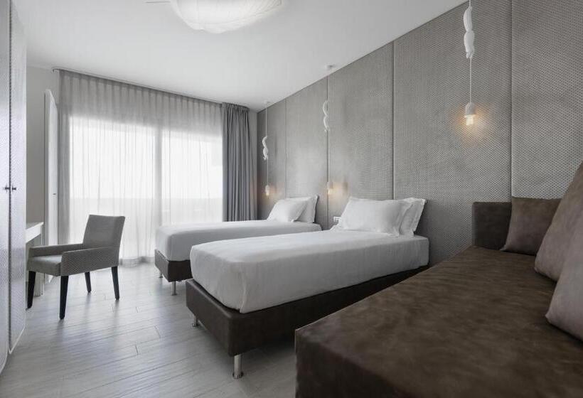 带海景的复工套房, Bibione Palace