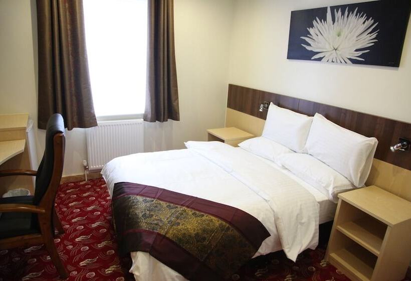 חדר סטנדרט יחיד, The Cambridge