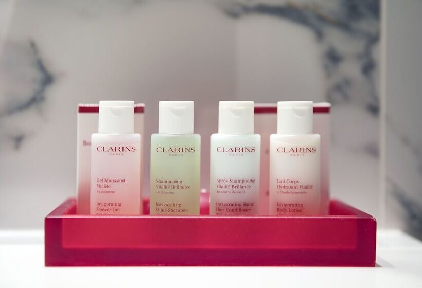 デラックスルーム, De Seze