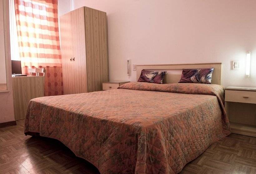 スタンダードルーム, Giovannina