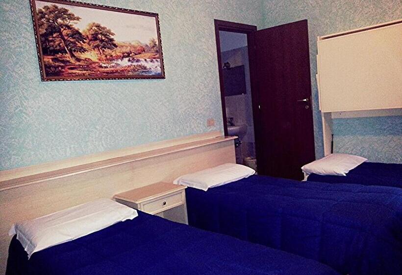 اتاق استاندارد چهار تخته, Nuova Locanda Belvedere