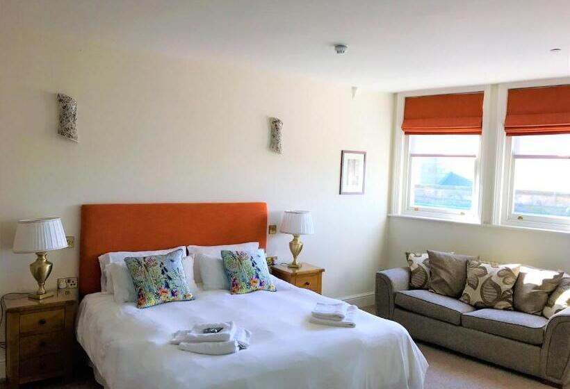 Quarto Familiar, Bentinck
