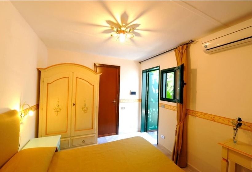 חדר אקונומי, Torre Saracena