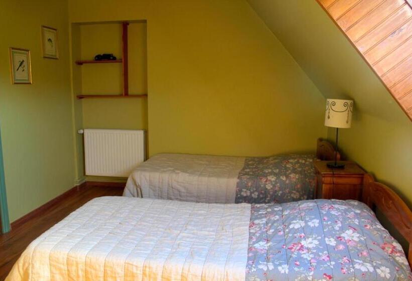 בית, 3 חדרי שינה, Le Clos De Tournes