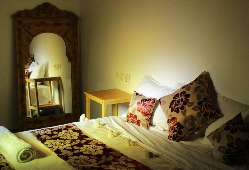 غرفة قياسية, Riad Hiba