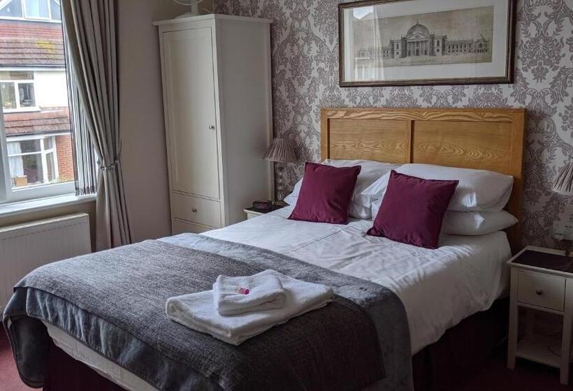 غرفة قياسية, Alexander Lodge