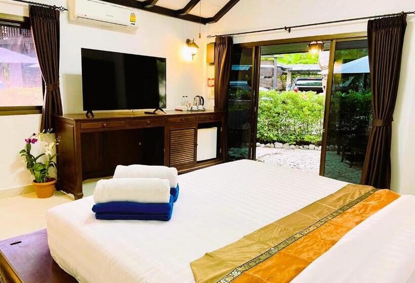 高级洋房, Boomerang Village Resort Kata