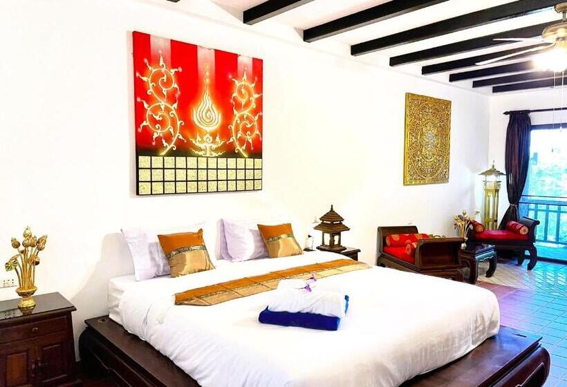 带大床的标准间, Boomerang Village Resort Kata