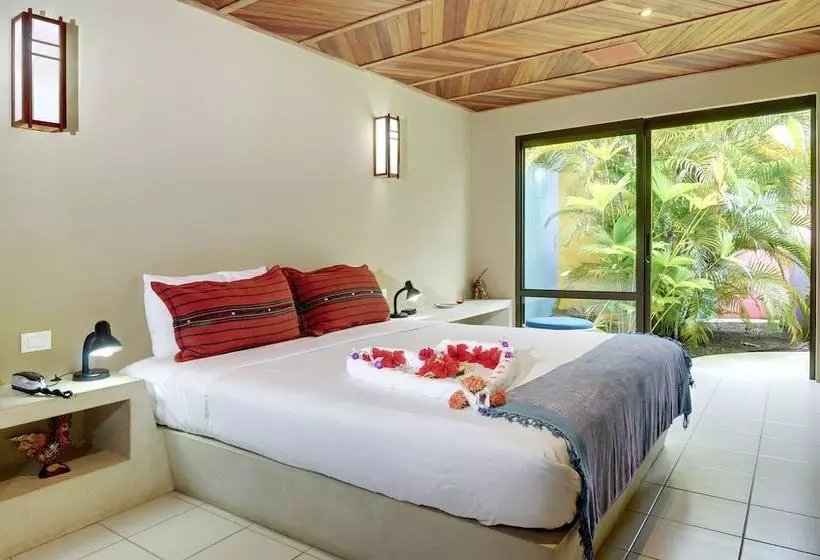 بانگلوی استاندارد, Alma Del Pacifico Hotel & Spa