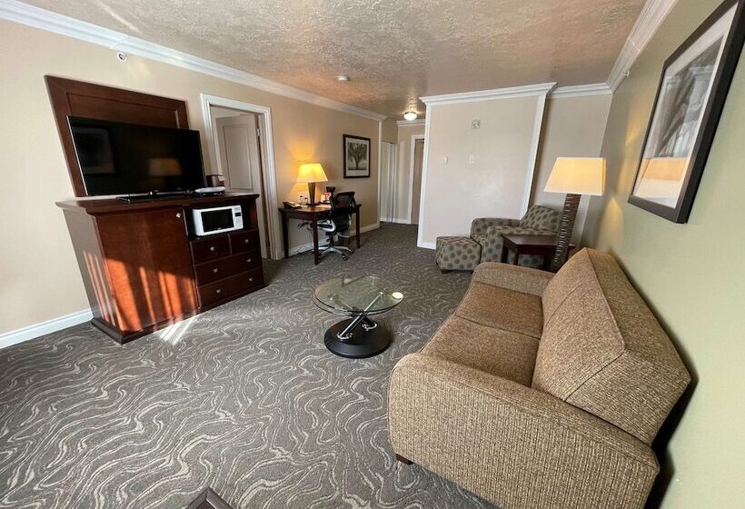 Люкс, Best Western Plus Mirage Hotel And Resort