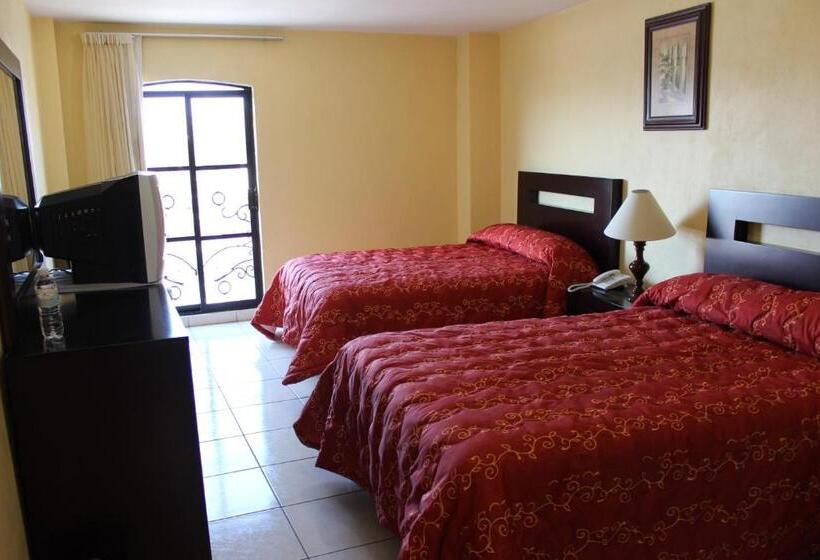 غرفه قياسيه سريرين مزدوجين, Conquistadores