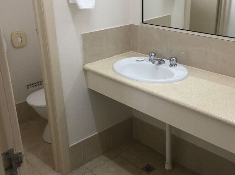 اتاق استاندارد, Econo Lodge Park Lane