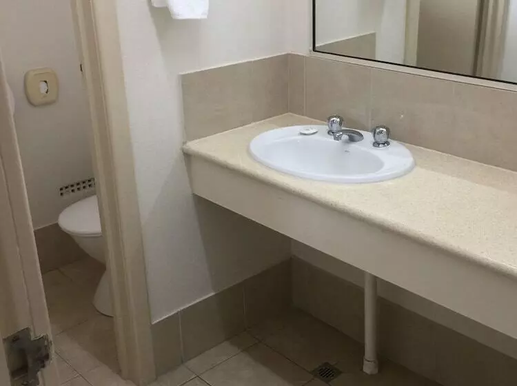 اتاق استاندارد, Econo Lodge Park Lane