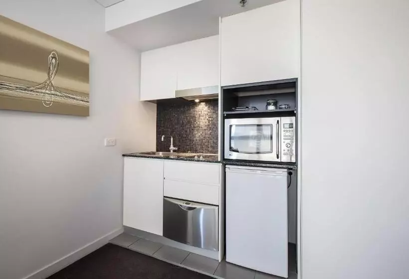 Standard-studio, Evolution Apartments