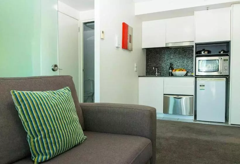 Standard-studio, Evolution Apartments